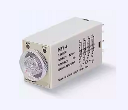 使用延時繼電器功能之間的差異,施加電壓或釋放電壓